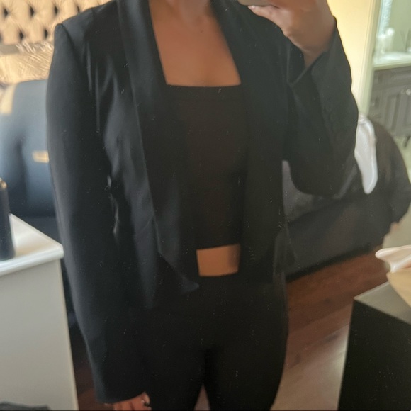 Black Blazer size 6US - Picture 3 of 5